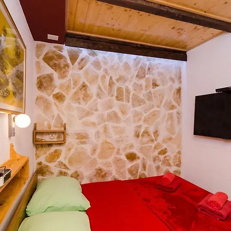 Sea View 3*